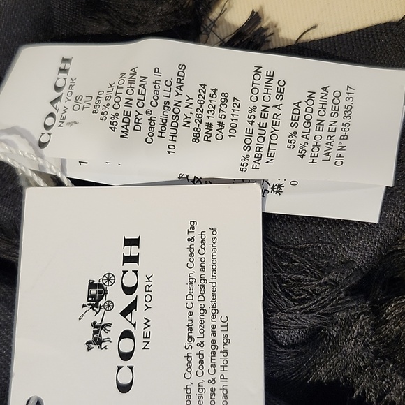 Coach signature black and light gray scarf coach trademark printed, though out - Picture 6 of 6